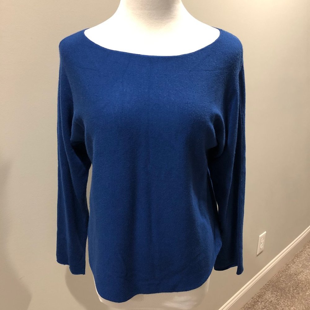 Vince blue sweater
